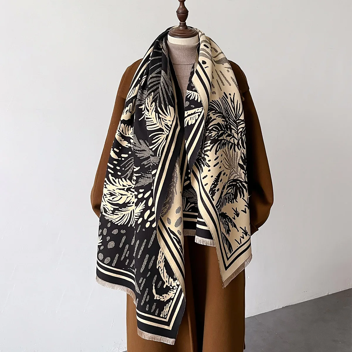 Luxury Winter Cashmere Scarf Women 2024 Design Warm Pashmina Blanket Poncho Scarves Female Shawl Wraps Thick
Luxury Winter Cashmere Scarf Women 2024 Design Warm Pashmina Blanket Poncho Scarves Female Shawl Wraps Thick