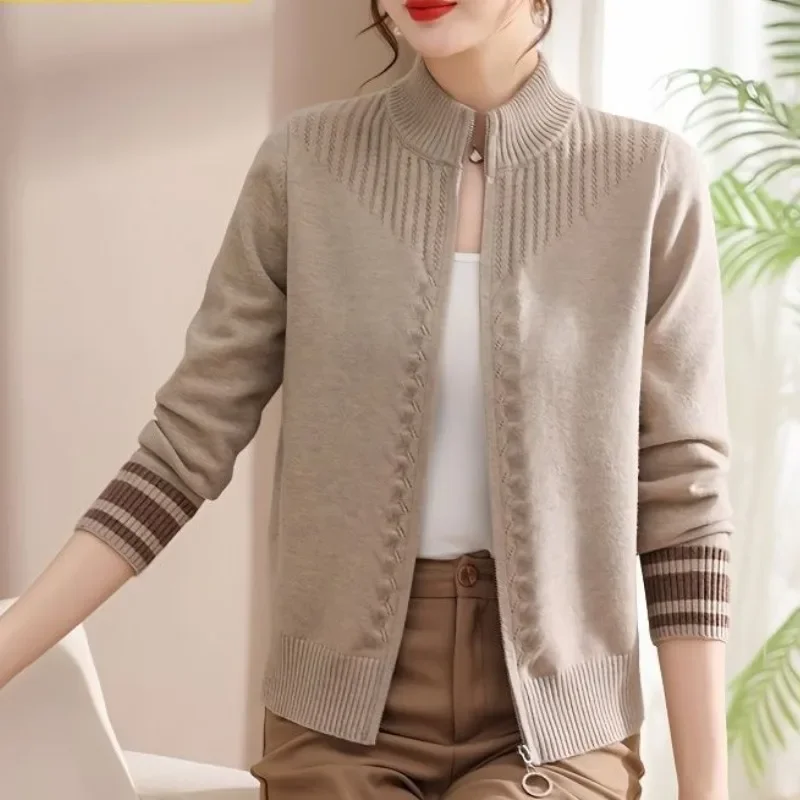 Women's Autumn Winter Turtleneck Solid Screw Thread Zipper Long Sleeve Cardigan Sweater Knitted Coats Fashion Casual Tops
Women's Autumn Winter Turtleneck Solid Screw Thread Zipper Long Sleeve Cardigan Sweater Knitted Coats Fashion Casual Tops