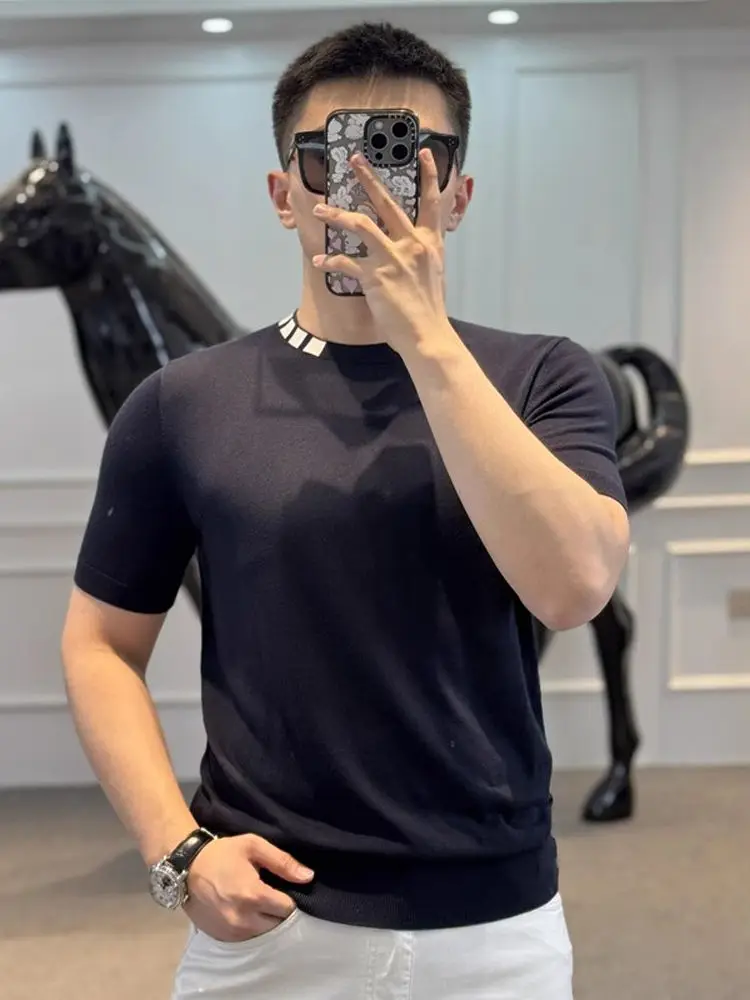 New 2025 Men's Slim Fit Casual Busin ort Sve T-irt round Ne Regular Length Silk Cotton Faionable Top
New 2025 Men's Slim Fit Casual Busin ort Sve T-irt round Ne Regular Length Silk Cotton Faionable Top
