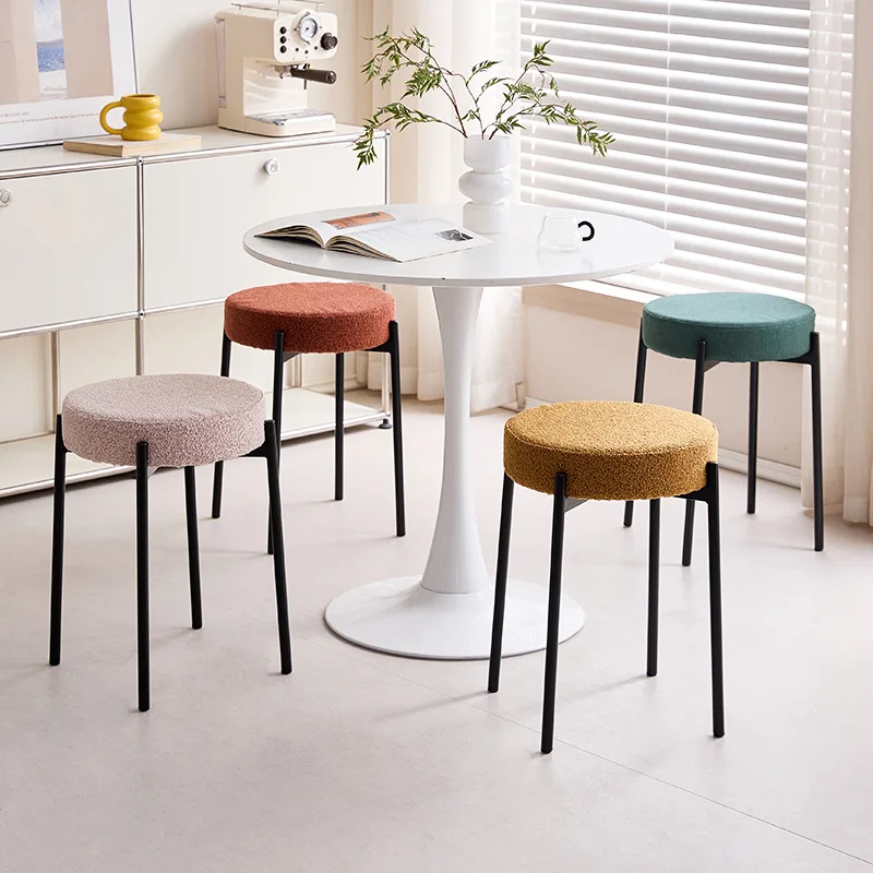 Modern premium Teddy fleece upholstered dining stool, black metal frame soft bag dressing stool
Modern premium Teddy fleece upholstered dining stool, black metal frame soft bag dressing stool