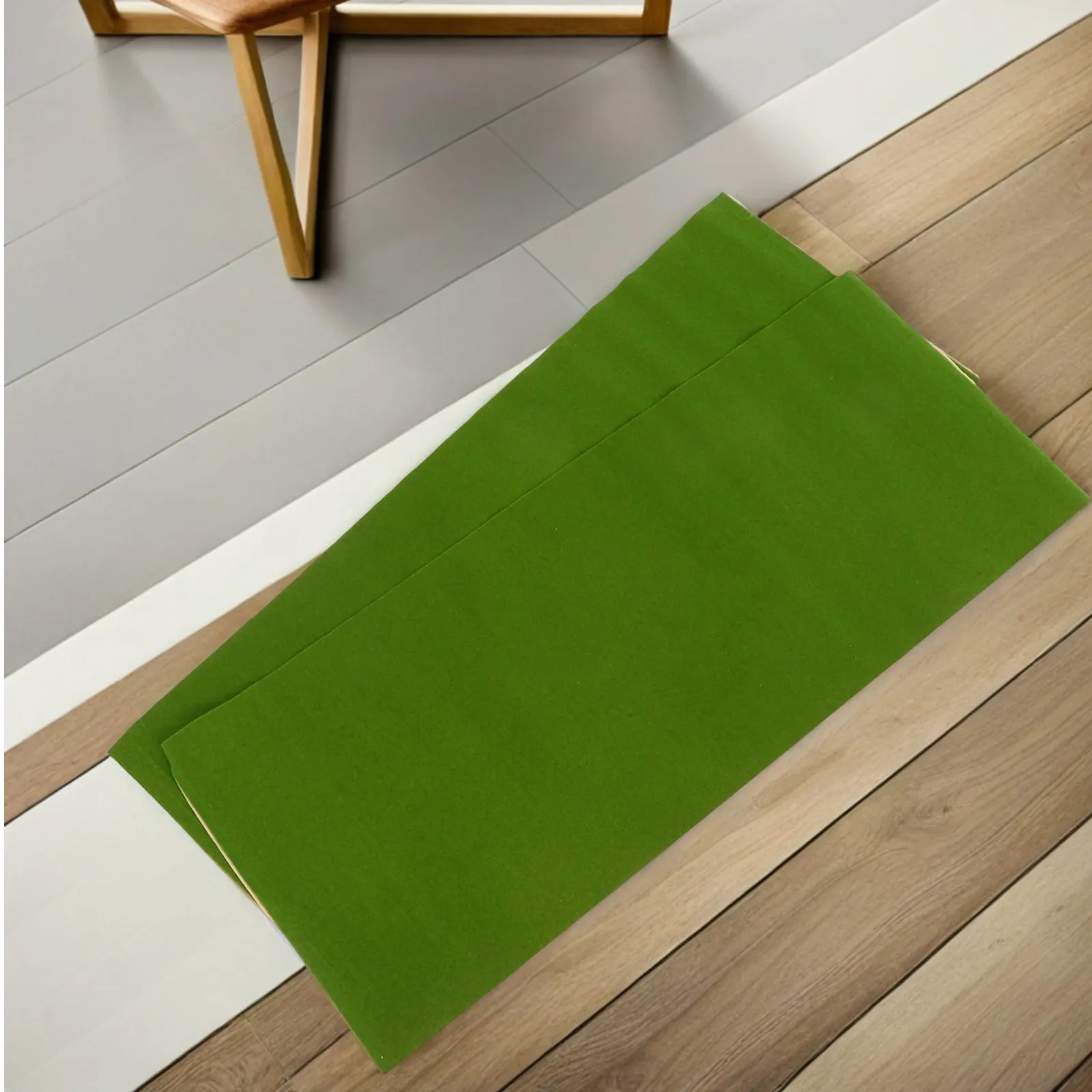2Pcs 50x100cm Green Turf Paper Lawn for DIY Mini Landscaping Scenery Models Sand Tables Train Layouts Office Living Room Balcony
2Pcs 50x100cm Green Turf Paper Lawn for DIY Mini Landscaping Scenery Models Sand Tables Train Layouts Office Living Room Balcony