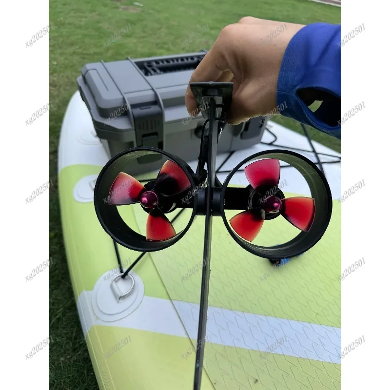 Эффективный бесщеточный электрический троллинговый двигатель с двойным гребнем, легкий подводный подруливающий привод для каяка, SUP, рыбалки, водных видов спорта
Эффективный бесщеточный электрический троллинговый двигатель с двойным гребнем, легкий подводный подруливающий привод для каяка, SUP, рыбалки, водных видов спорта