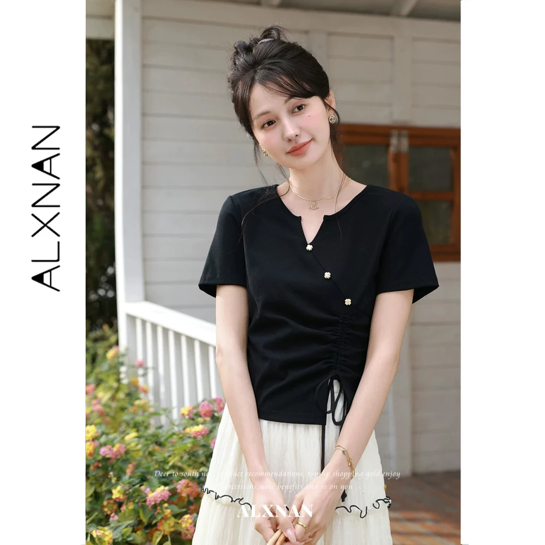 ALXNAN Black T-shirt Summer Slit V-neck Floral Button Drawstring Ruched T-shirt Elegant Casual Short Sleeve Tops Ladies L62805
ALXNAN Black T-shirt Summer Slit V-neck Floral Button Drawstring Ruched T-shirt Elegant Casual Short Sleeve Tops Ladies L62805