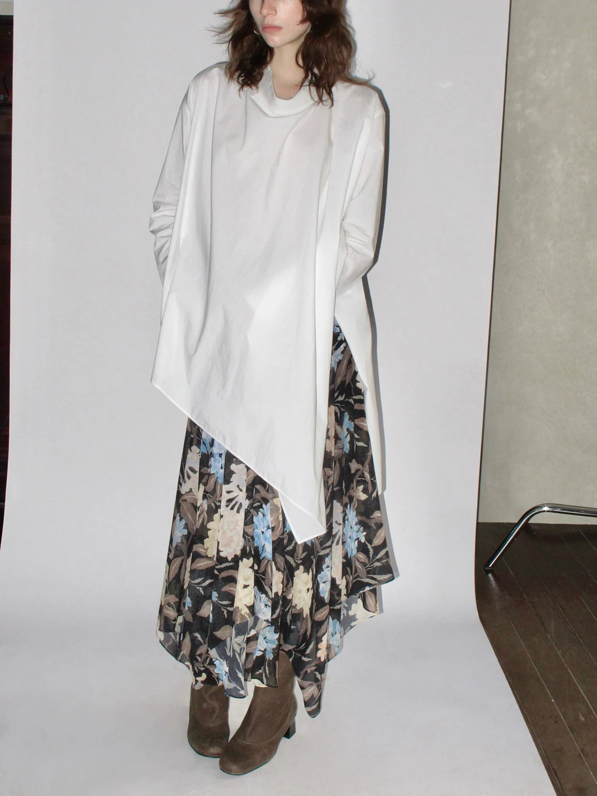 Женская свободная хлопковая рубашка Molin High nce Sensation с асимметричным дизайном, белая, в корейском стиле, простого кроя, с длинным рукавом
Женская свободная хлопковая рубашка Molin High nce Sensation с асимметричным дизайном, белая, в корейском стиле, простого кроя, с длинным рукавом