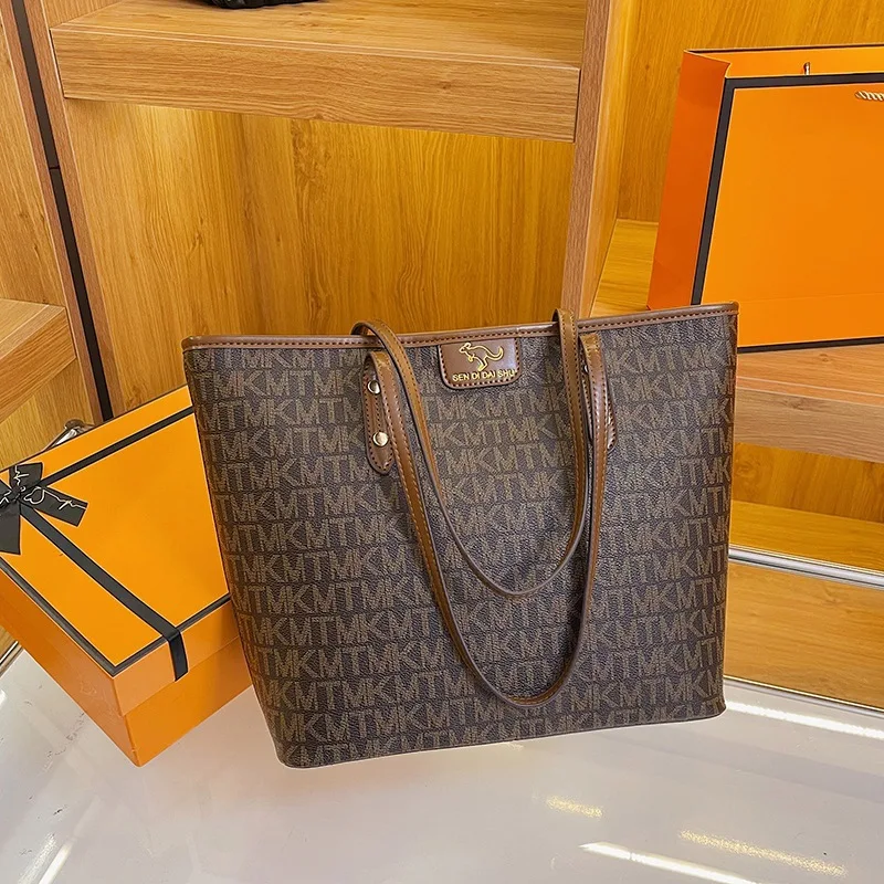 Luxury Vegan Leather Tote 2026 Slimline Vintage Print Shoulder Purse with Monogram Lettering, Versatile Office Weekend Companion
Luxury Vegan Leather Tote 2026 Slimline Vintage Print Shoulder Purse with Monogram Lettering, Versatile Office Weekend Companion