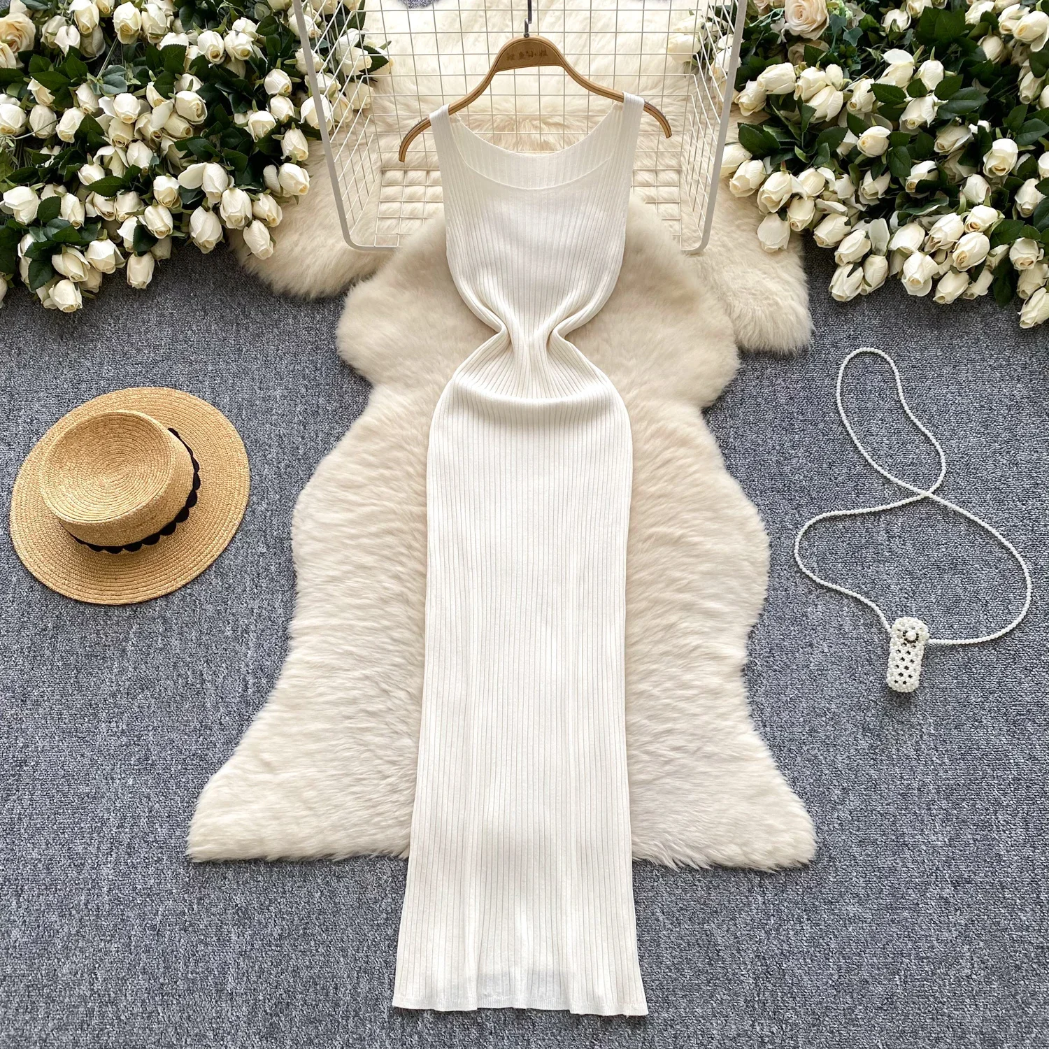 2025 New Sexy Kniiting Chic Dresses Women Sleeveless O Neck Bodycon Solid Slim High Quality Elastic Basics Maxi Long Tank Dress
2025 New Sexy Kniiting Chic Dresses Women Sleeveless O Neck Bodycon Solid Slim High Quality Elastic Basics Maxi Long Tank Dress