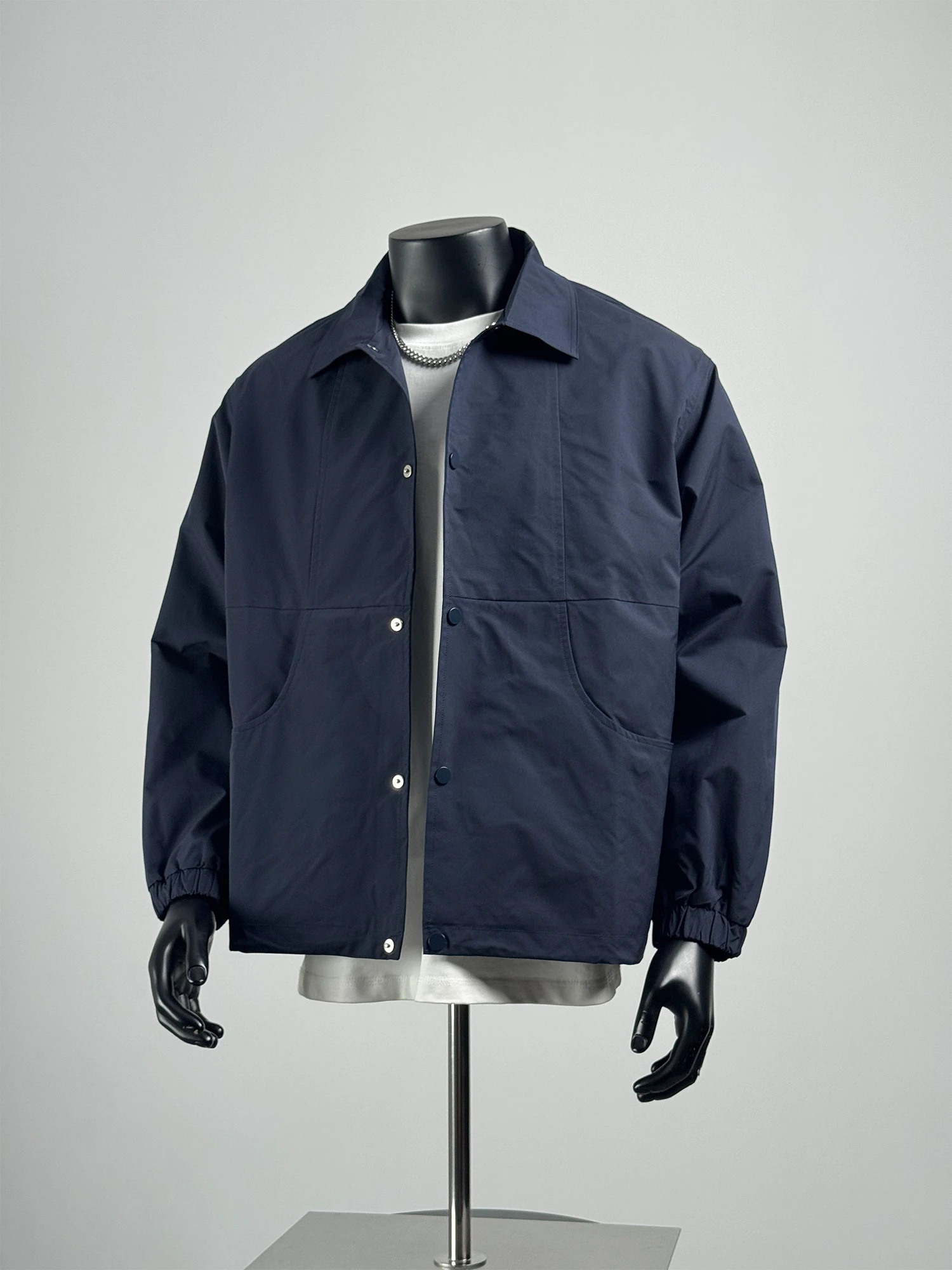 Повседневная мужская куртка с отложным воротником, свободного кроя, из полиэстера, универсальная, для работы, с длинными рукавами
Повседневная мужская куртка с отложным воротником, свободного кроя, из полиэстера, универсальная, для работы, с длинными рукавами