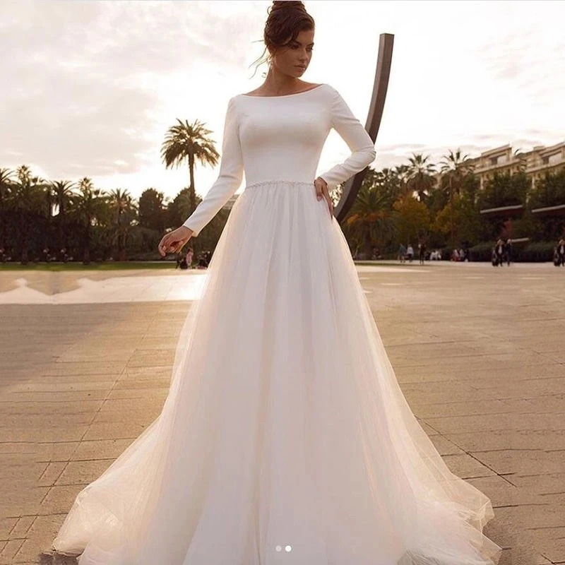 Simple Satin Wedding Dress Long Sleeve Bride Dresses with Tulle Skirt Vestidos De Noiva for Women Princess Wedding Party Gowns
Simple Satin Wedding Dress Long Sleeve Bride Dresses with Tulle Skirt Vestidos De Noiva for Women Princess Wedding Party Gowns