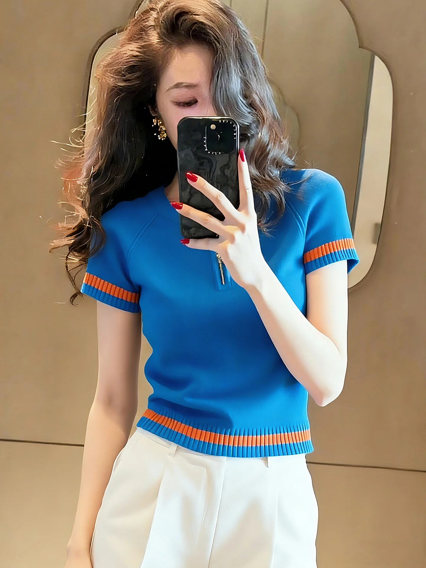 Fashionable Short Sleeve Knitwear Women's Summer Top Color Block Design Versatile Commute Style Straight Cut Korean Version
Fashionable Short Sleeve Knitwear Women's Summer Top Color Block Design Versatile Commute Style Straight Cut Korean Version