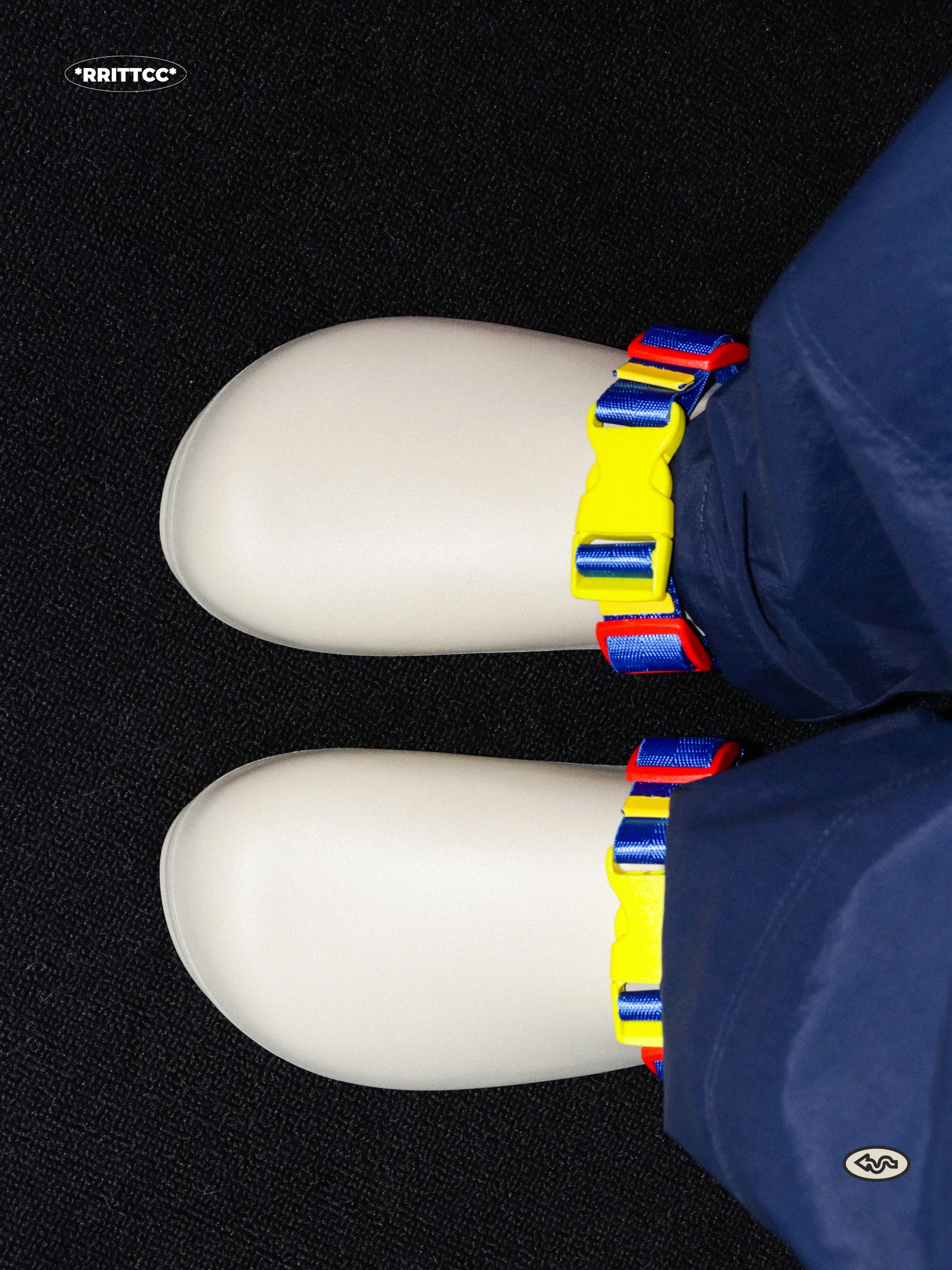 RRITTCC ex EVA Waterproof Slip-On f Slippers Lazy One-Step Outdoor Slippers Trendy Flat Heel Color All-Season Sa...
RRITTCC ex EVA Waterproof Slip-On f Slippers Lazy One-Step Outdoor Slippers Trendy Flat Heel Color All-Season Sa...