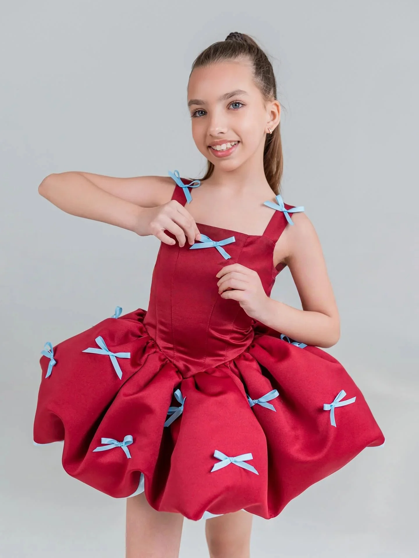 Custom Flower Girl Dress Wedding Party Birthday Pageant Spaghetti Strap Satin Bow Puffy Princess Dress for Kids فساتين بنات
Custom Flower Girl Dress Wedding Party Birthday Pageant Spaghetti Strap Satin Bow Puffy Princess Dress for Kids فساتين بنات