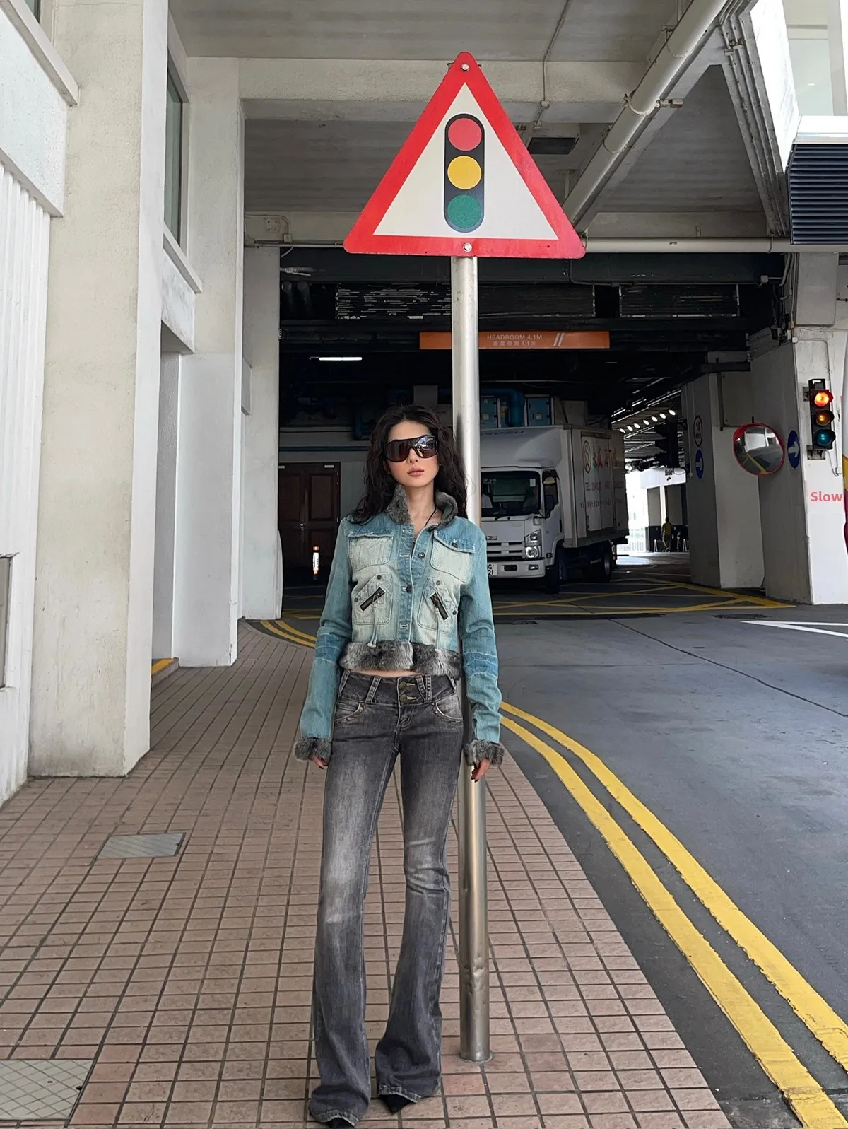 Sexy Super Hot Rivet Bell Bottom Jeans ICVIBE Rocker Special Wash Elastic Denim High Waist Slim Fit Ladies Cotton Jeans
Sexy Super Hot Rivet Bell Bottom Jeans ICVIBE Rocker Special Wash Elastic Denim High Waist Slim Fit Ladies Cotton Jeans