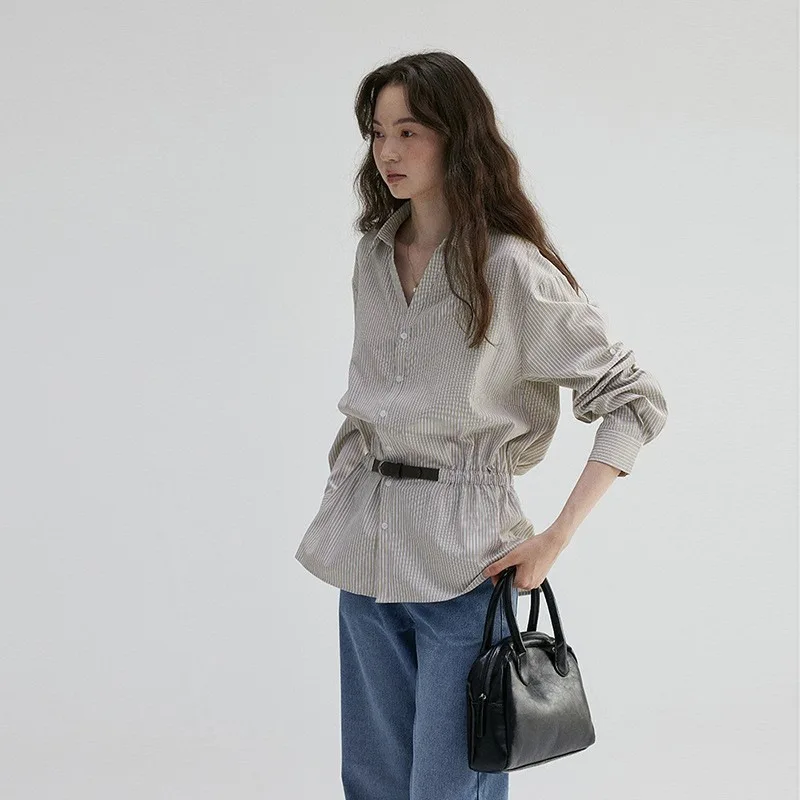 V-neck Waist Shirt Women Autumn Temperament Commuter Clothes
V-neck Waist Shirt Women Autumn Temperament Commuter Clothes