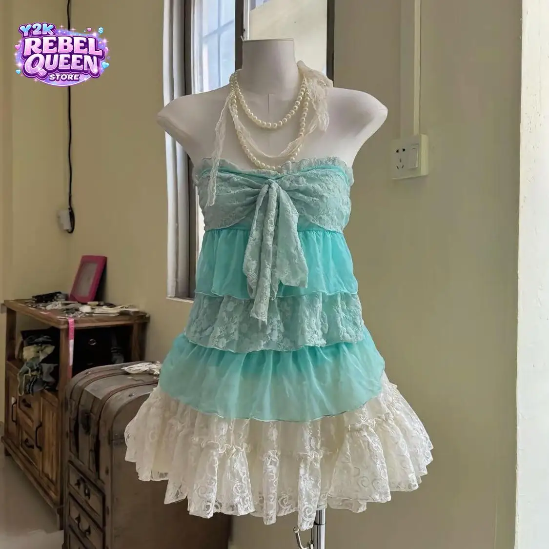 Japanese Sweet Vintage 2-Piece Set Women SlimLace Bow Strapless Tops + Tiered Ruffle Skirts Summer Casual Party Clubwear Outfit
Japanese Sweet Vintage 2-Piece Set Women SlimLace Bow Strapless Tops + Tiered Ruffle Skirts Summer Casual Party Clubwear Outfit