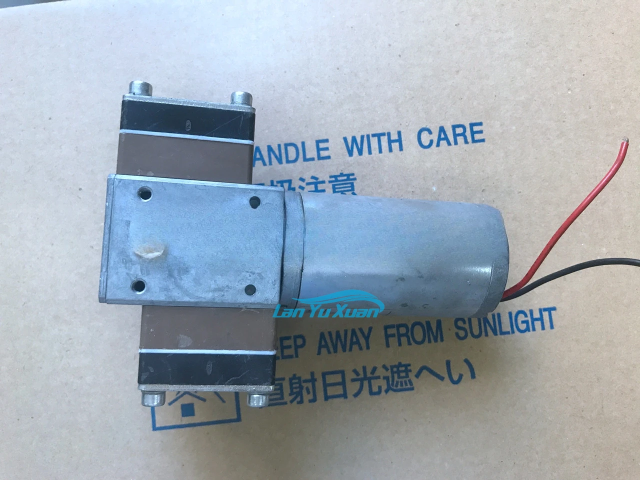 Использованные и протестированные VDO Antriebstechnik M42X20/I 12 В 24 в насос 221200a 29015004 70110161
Использованные и протестированные VDO Antriebstechnik M42X20/I 12 В 24 в насос 221200a 29015004 70110161