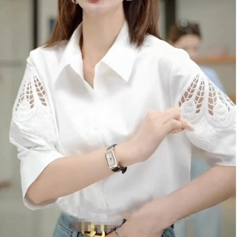 2024 European Style High-end Fashion Embroidered Hollow Short-sleeved Shirt Top for Women Spring/Summer Simple Versatile Shirt
2024 European Style High-end Fashion Embroidered Hollow Short-sleeved Shirt Top for Women Spring/Summer Simple Versatile Shirt