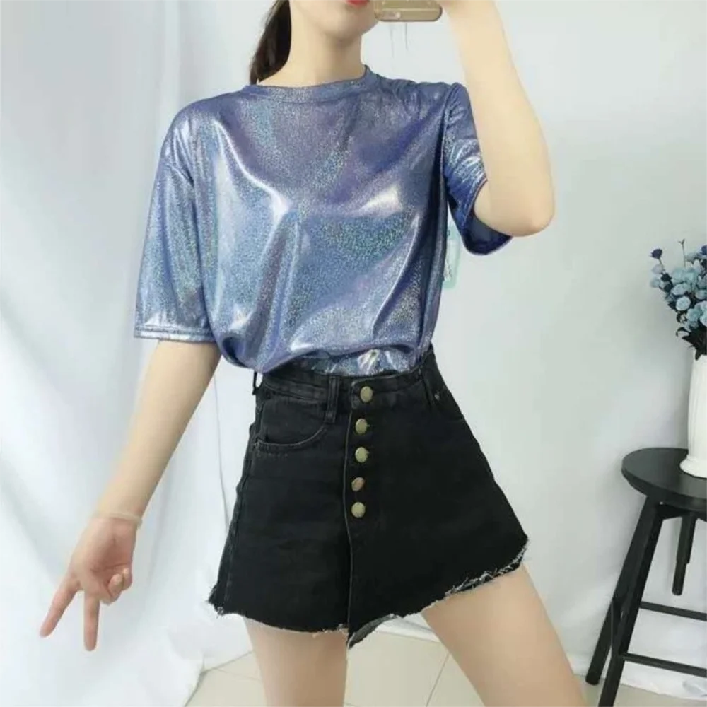 Fashion Summer T-shirt Shiny Bright Silk Short Sleeve Tshirt Aesthetic Harajuku Dance Wear Women
Fashion Summer T-shirt Shiny Bright Silk Short Sleeve Tshirt Aesthetic Harajuku Dance Wear Women