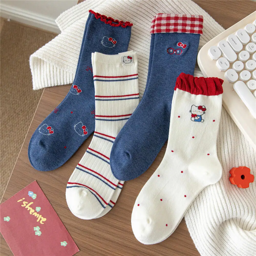 Sanrio HelloKitty Autumn and Winter Socks Girls' Blue and Red Striped Mid-Calf Socks Preppy Style Cute Cartoon Long Cotton Socks
Sanrio HelloKitty Autumn and Winter Socks Girls' Blue and Red Striped Mid-Calf Socks Preppy Style Cute Cartoon Long Cotton Socks