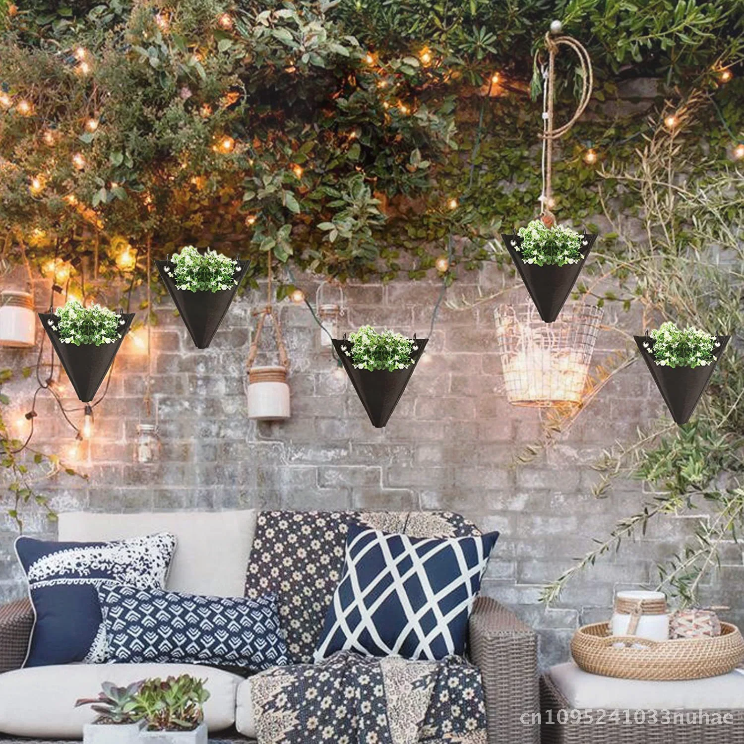 Wall-mounted Triangle Hanging Flower Pot for Fleshy Plants Durable Non-woven Black Garden Flower Container Home Decor
Wall-mounted Triangle Hanging Flower Pot for Fleshy Plants Durable Non-woven Black Garden Flower Container Home Decor