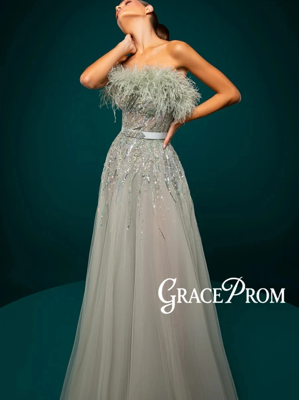 Grey Green Strapless A Line Evening Dress Intricate Feathered Customized Cocktail Gown Shiny Beaded Flowing Chiffon Galas Wear
Grey Green Strapless A Line Evening Dress Intricate Feathered Customized Cocktail Gown Shiny Beaded Flowing Chiffon Galas Wear