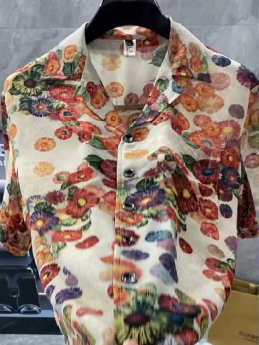 Летняя дышащая футболка OK99 с вышивкой в национальном стиле, приятная к телу, комфортная, универсальная, модная, стильная.
Летняя дышащая футболка OK99 с вышивкой в национальном стиле, приятная к телу, комфортная, универсальная, модная, стильная.