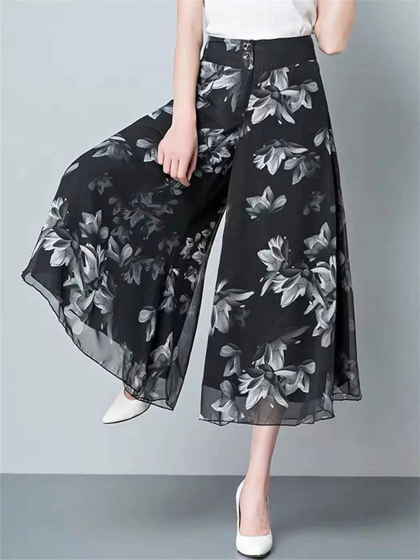 Casual Chiffon Wide Leg Pants Women's Summer Thin Meat Conceal Slimming Drapey Casual Mom Pants High Waist Button Closure
Casual Chiffon Wide Leg Pants Women's Summer Thin Meat Conceal Slimming Drapey Casual Mom Pants High Waist Button Closure
