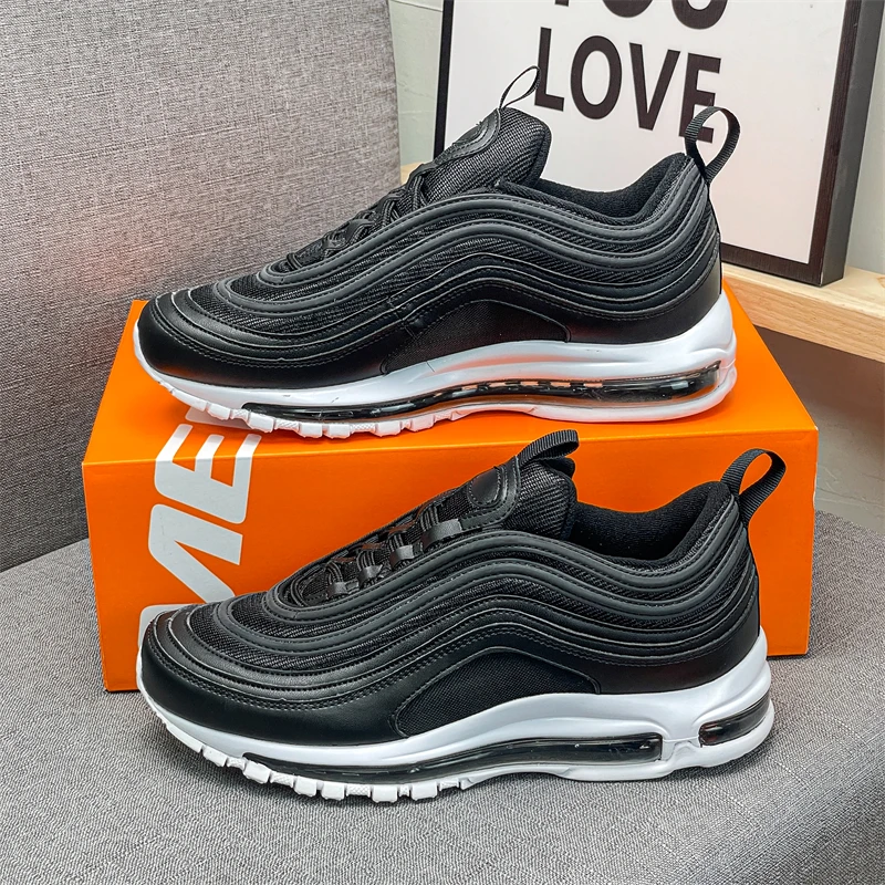 The New B-1904 classic basketball shoes have a casual and fashionable mesh fabric patchwork with a good foot feel
The New B-1904 classic basketball shoes have a casual and fashionable mesh fabric patchwork with a good foot feel