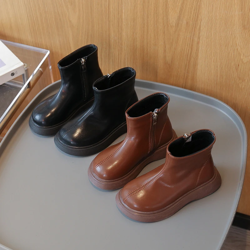 Children's Autumn Boots Trend Classic Girls Ankle Boots Simple School Performance Versatile Kids Fashion Leather Boots Non-slip
Children's Autumn Boots Trend Classic Girls Ankle Boots Simple School Performance Versatile Kids Fashion Leather Boots Non-slip