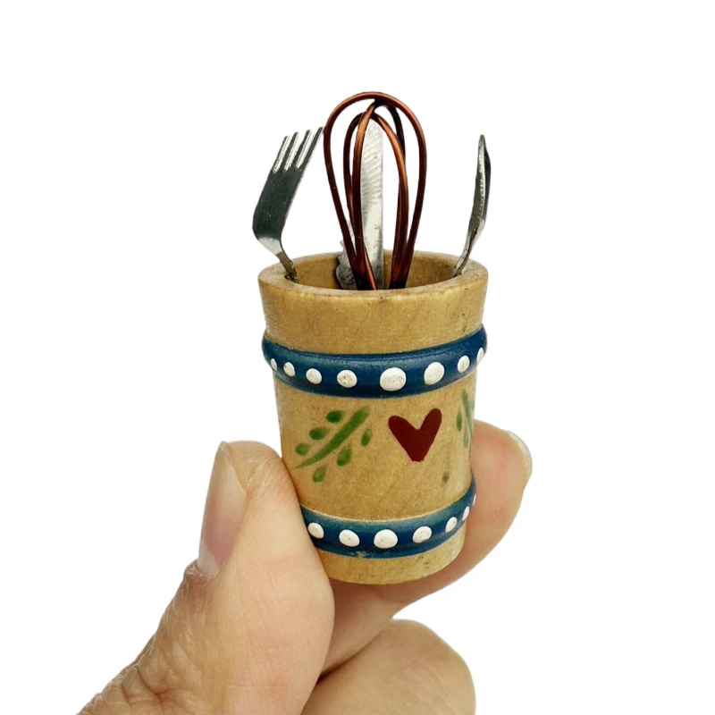 New 1:12 Dollhouse Miniature Kitchen Utensils Egg Beater Tool Furniture Home Model Decor Toy Doll House Accessories
New 1:12 Dollhouse Miniature Kitchen Utensils Egg Beater Tool Furniture Home Model Decor Toy Doll House Accessories