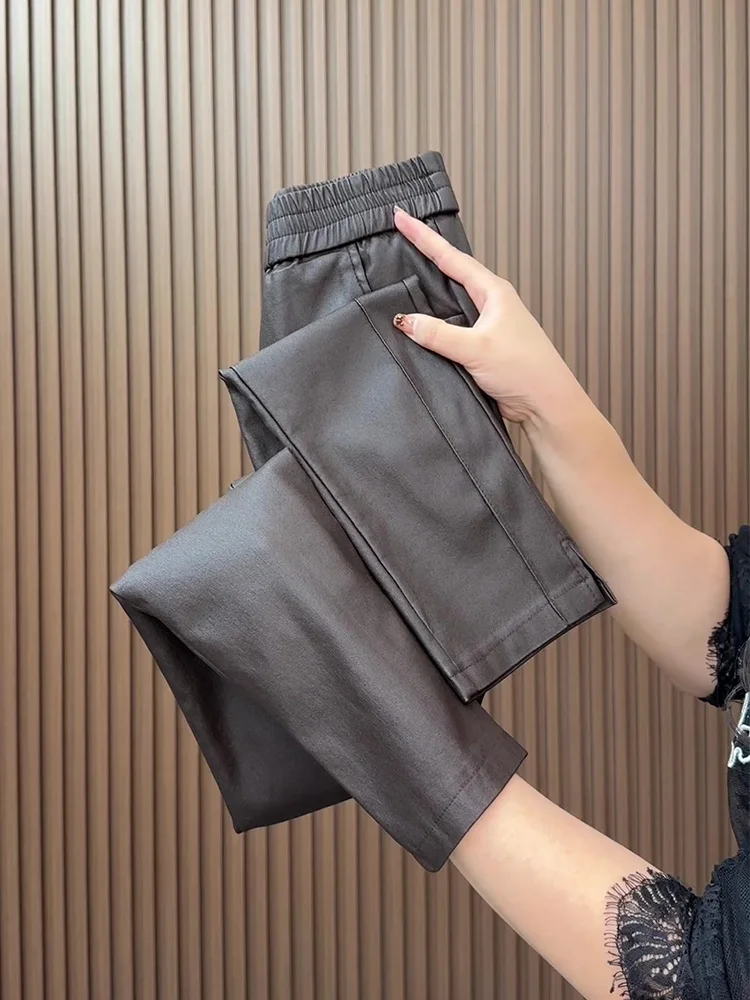 Женские брюки прямого кроя приталенного кроя, модные и универсальные, с добавлением флиса и теплыми укороченными брюками из искусственной кожи
Женские брюки прямого кроя приталенного кроя, модные и универсальные, с добавлением флиса и теплыми укороченными брюками из искусственной кожи