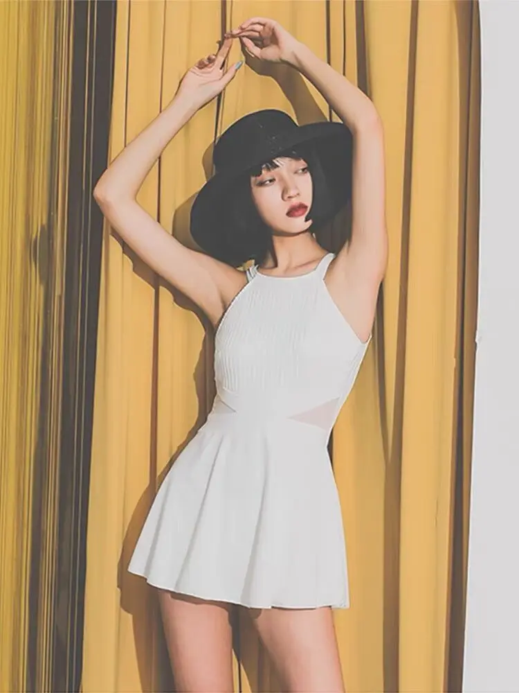 Women's One-Piece Swimsuit Conservative Large Size plus Size Thermal Bath White Small Chest High-End Sensation Pure Desire
Women's One-Piece Swimsuit Conservative Large Size plus Size Thermal Bath White Small Chest High-End Sensation Pure Desire