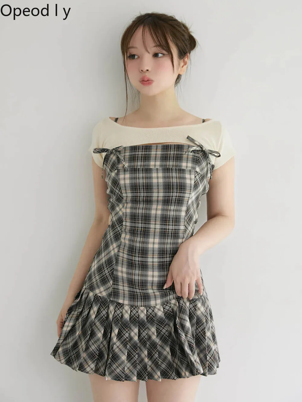 Japanese Sweet Plaid Waist Lolita Suspender Dress Blouse Two-piece Original Design Pure Desire Wind Girl A-line Dress
Japanese Sweet Plaid Waist Lolita Suspender Dress Blouse Two-piece Original Design Pure Desire Wind Girl A-line Dress