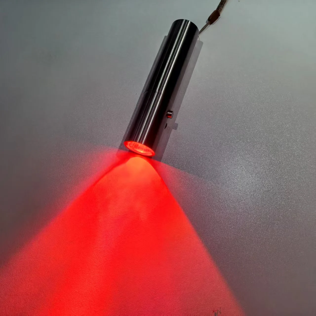 LED Red Light Therapy Wand for Deep Tissue Pain Relief on Knee,Ankle,Hands,Feet and Improve Skin Acne Treatment Skin Care
LED Red Light Therapy Wand for Deep Tissue Pain Relief on Knee,Ankle,Hands,Feet and Improve Skin Acne Treatment Skin Care