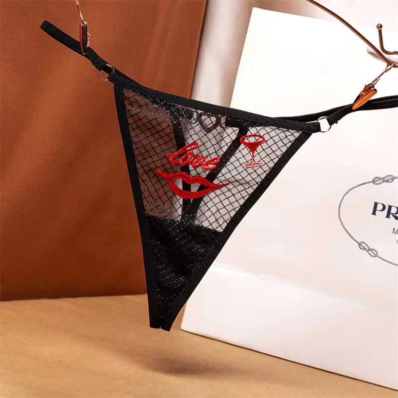 Women Sexy G-string Bow Tie Low Rise Floral Panties Intimate Lingerie New Fashion T-back Ladies Thongs Female Underwear
Women Sexy G-string Bow Tie Low Rise Floral Panties Intimate Lingerie New Fashion T-back Ladies Thongs Female Underwear