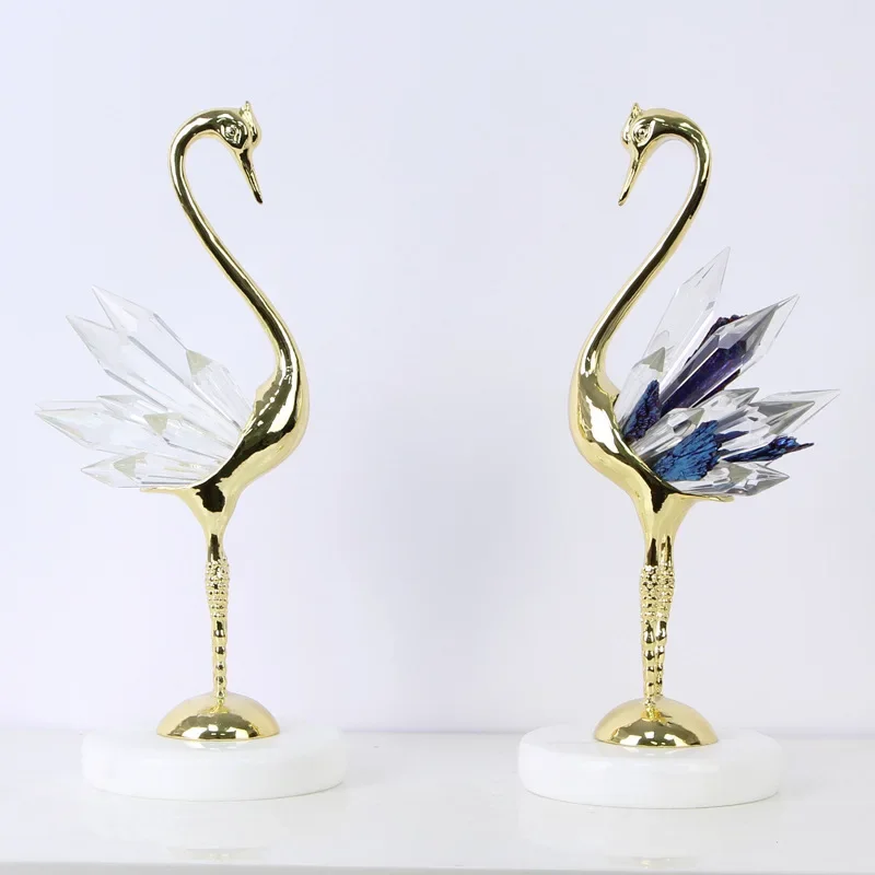 Modern Art Crystal Stone Alloy Swan Statue, Home Decoration, Marble Base, Simulated Animal Sculpture, Living Room Decoration
Modern Art Crystal Stone Alloy Swan Statue, Home Decoration, Marble Base, Simulated Animal Sculpture, Living Room Decoration