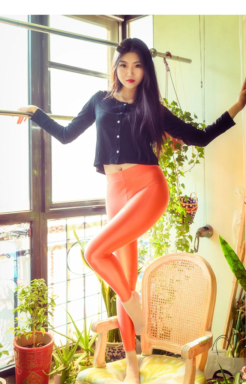 High Waist Satin Ankle-Length Leggings for Women, Shiny Glitter Tights, Japanese Style Sexy Jeggings
High Waist Satin Ankle-Length Leggings for Women, Shiny Glitter Tights, Japanese Style Sexy Jeggings