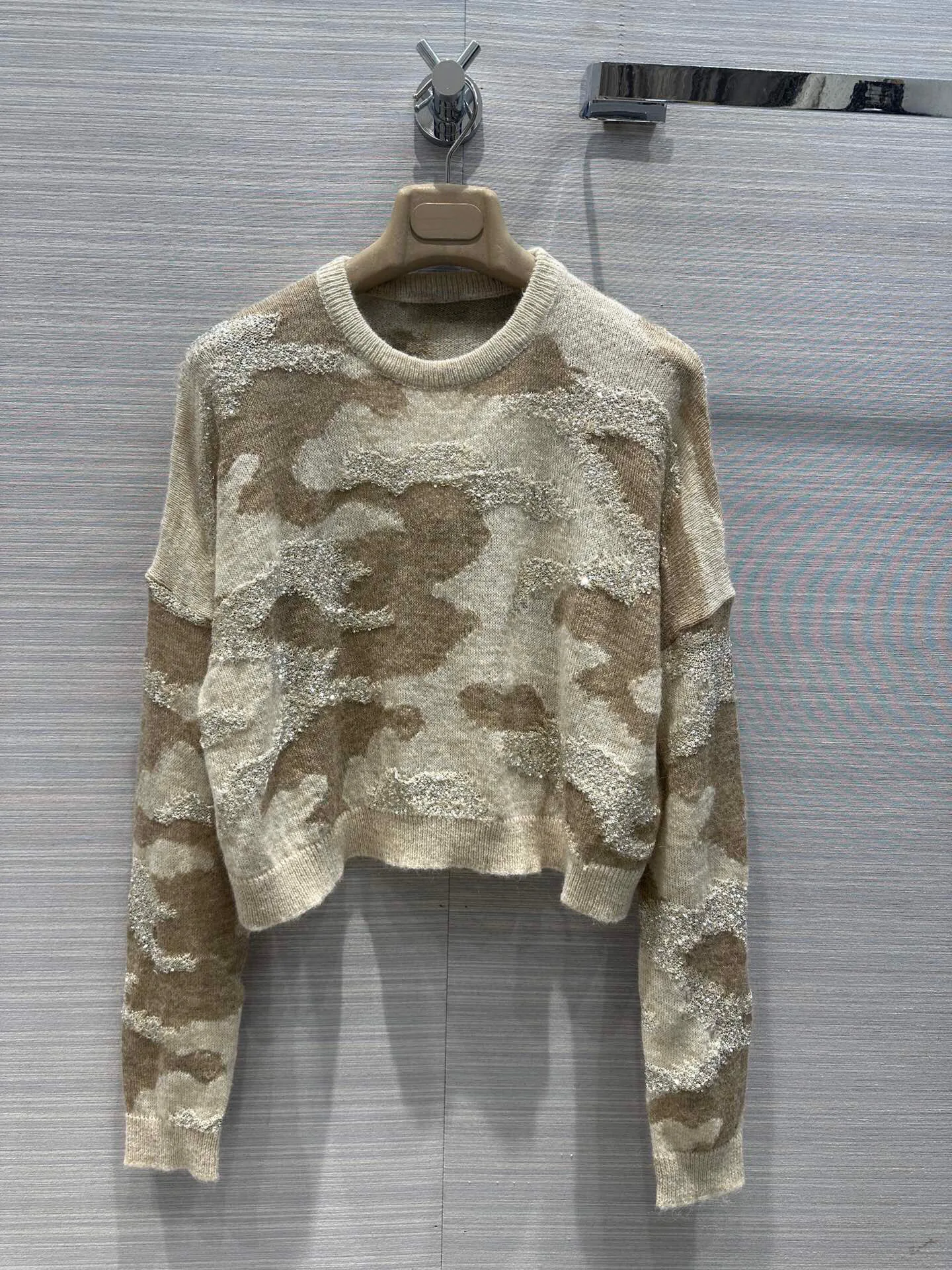 Women Retro Printed Knit Sweater Sequin Embroidery O-Neck Long Sleeve Elegant Pullover
Women Retro Printed Knit Sweater Sequin Embroidery O-Neck Long Sleeve Elegant Pullover