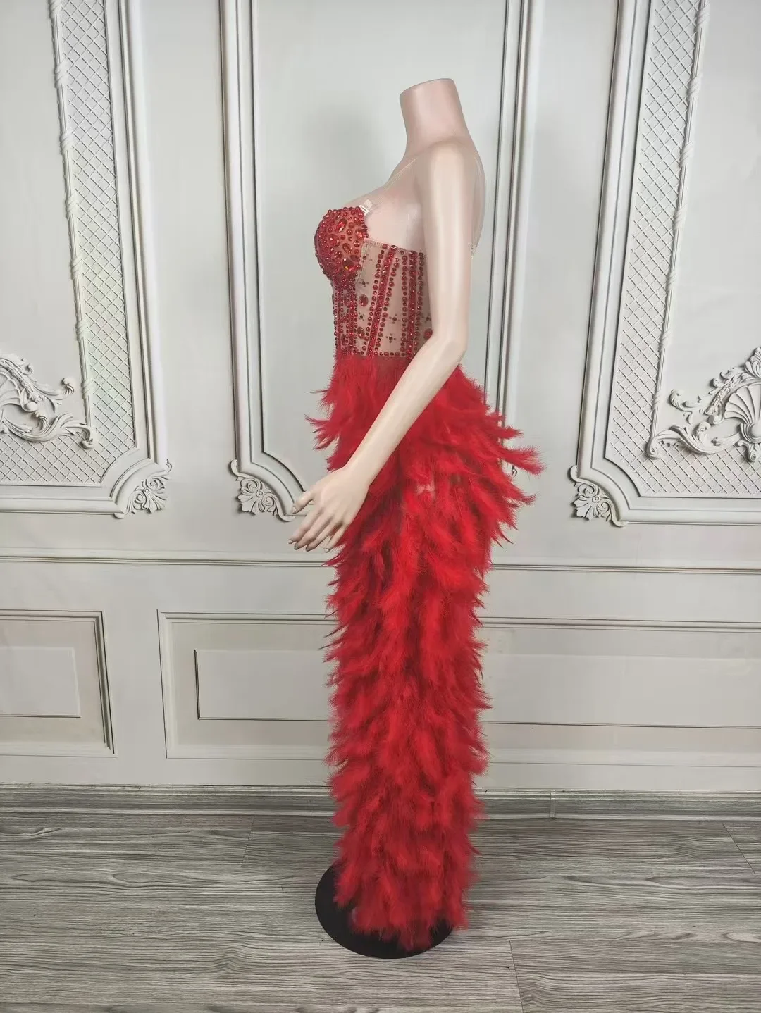 Women Elegant Evening Party Birthday Performance Photoshoot Costume Luxury Sparkle Red Rhinestone Feather Sexy Mesh Long Dress
Women Elegant Evening Party Birthday Performance Photoshoot Costume Luxury Sparkle Red Rhinestone Feather Sexy Mesh Long Dress