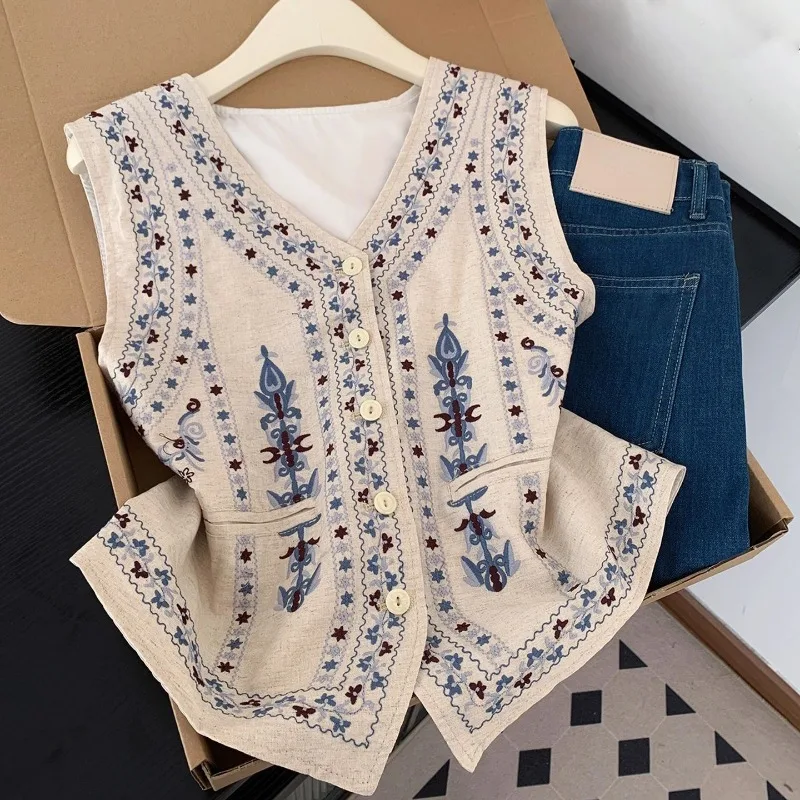 Women's Vintage Floral Embroidered Vest Linen Blend Sleeveless V-neck Retro Casual Slim Fit Waistcoat
Women's Vintage Floral Embroidered Vest Linen Blend Sleeveless V-neck Retro Casual Slim Fit Waistcoat
