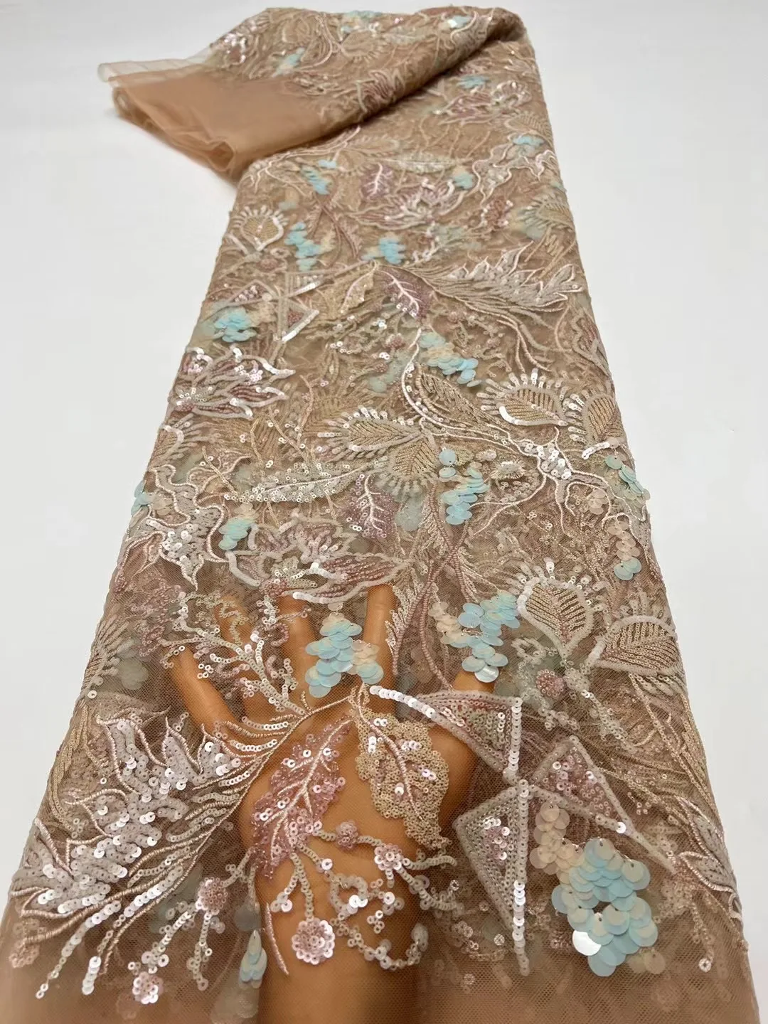 2024 Latest African Sequins Lace Fabric Gold Embroidery French Mesh Sequins Lace Fabric Nigerian Tulle Lace For Party DreWp577-1
2024 Latest African Sequins Lace Fabric Gold Embroidery French Mesh Sequins Lace Fabric Nigerian Tulle Lace For Party DreWp577-1
