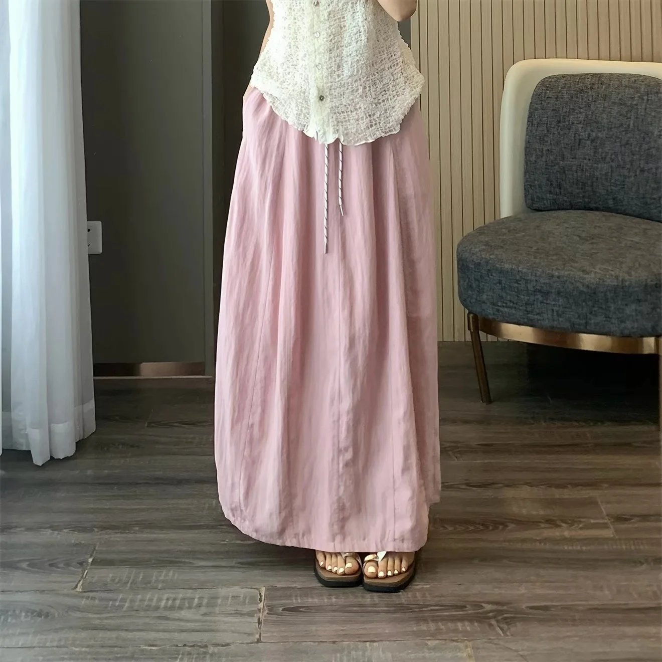 Versatile Autumnal Pumpkin Skirt Women's Loose Fit A-Line Skirt with Drawstring Elastic Waist Summer 2026 Commute Style
Versatile Autumnal Pumpkin Skirt Women's Loose Fit A-Line Skirt with Drawstring Elastic Waist Summer 2026 Commute Style