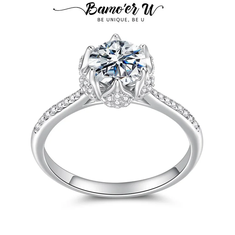 Bamoer U 1CT Flower Moissanite Ring 925 Sterling Silver Zircon Decorative Design Certified Rings Women Fine Jewelry VVS1
Bamoer U 1CT Flower Moissanite Ring 925 Sterling Silver Zircon Decorative Design Certified Rings Women Fine Jewelry VVS1