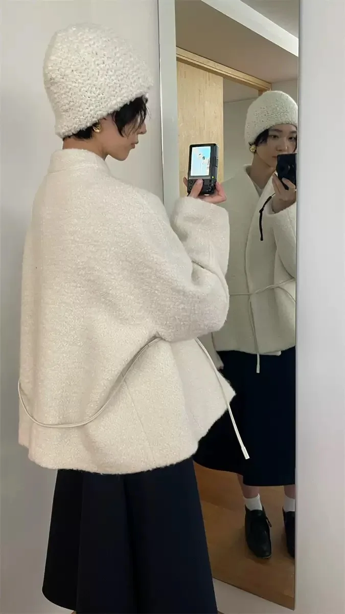 Ele Simple Sle ort Пальто с поясом без воротника Женская верхняя одежда для поездок на работу Зима Новое поступление Ladies Faion
Ele Simple Sle ort Пальто с поясом без воротника Женская верхняя одежда для поездок на работу Зима Новое поступление Ladies Faion