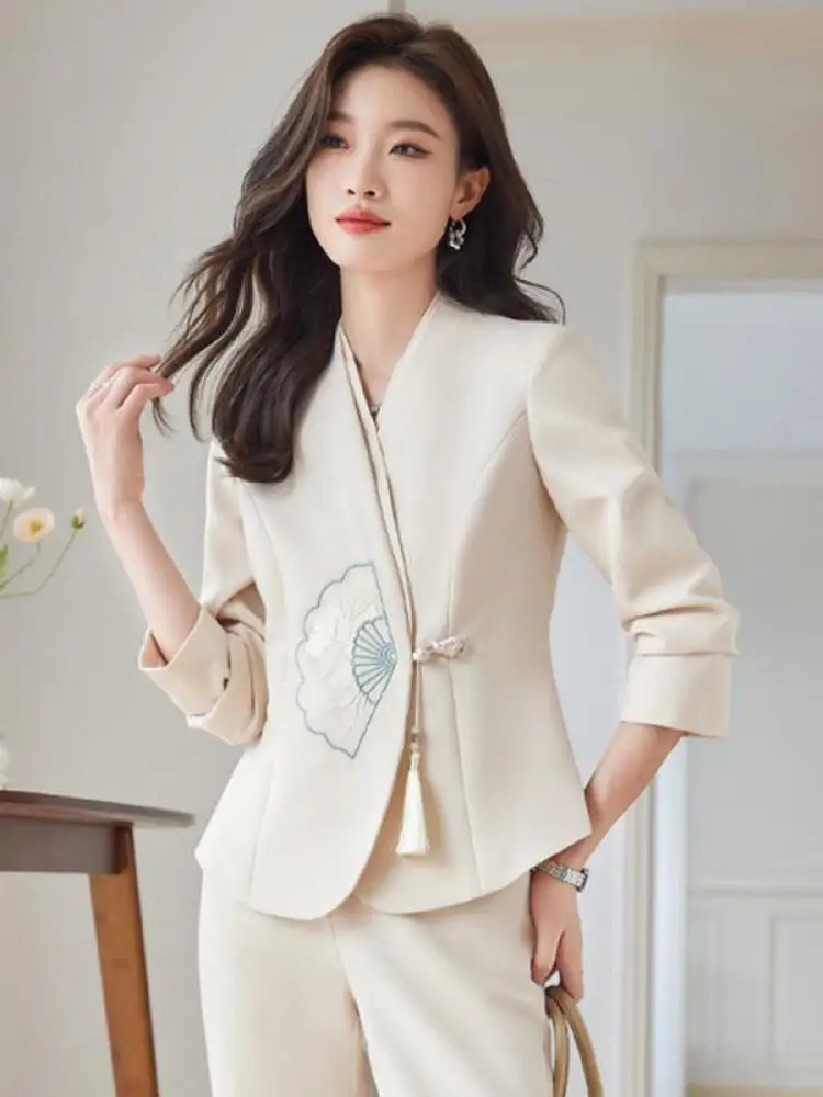 2024 New Spring Autumn Chinese Style Vintage Temperament Literary Trend Embroidery Button Tassel New Women's Long Sleeve Blazer
2024 New Spring Autumn Chinese Style Vintage Temperament Literary Trend Embroidery Button Tassel New Women's Long Sleeve Blazer