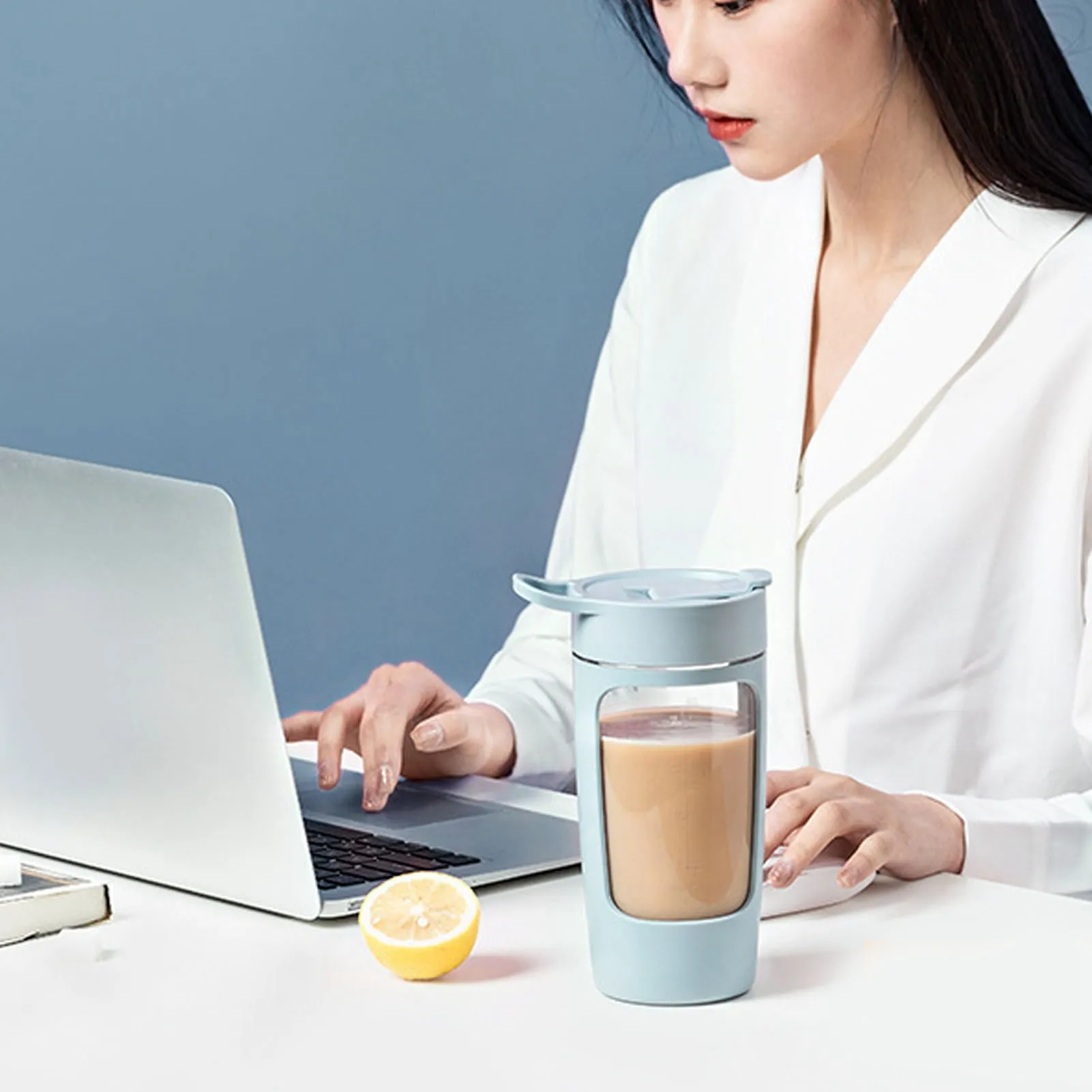 Портативный электрический шейкер емкостью 650 мл, зарядка через USB, чашка для порошкового микса без BPA для домашнего и офисного использования
Портативный электрический шейкер емкостью 650 мл, зарядка через USB, чашка для порошкового микса без BPA для домашнего и офисного использования