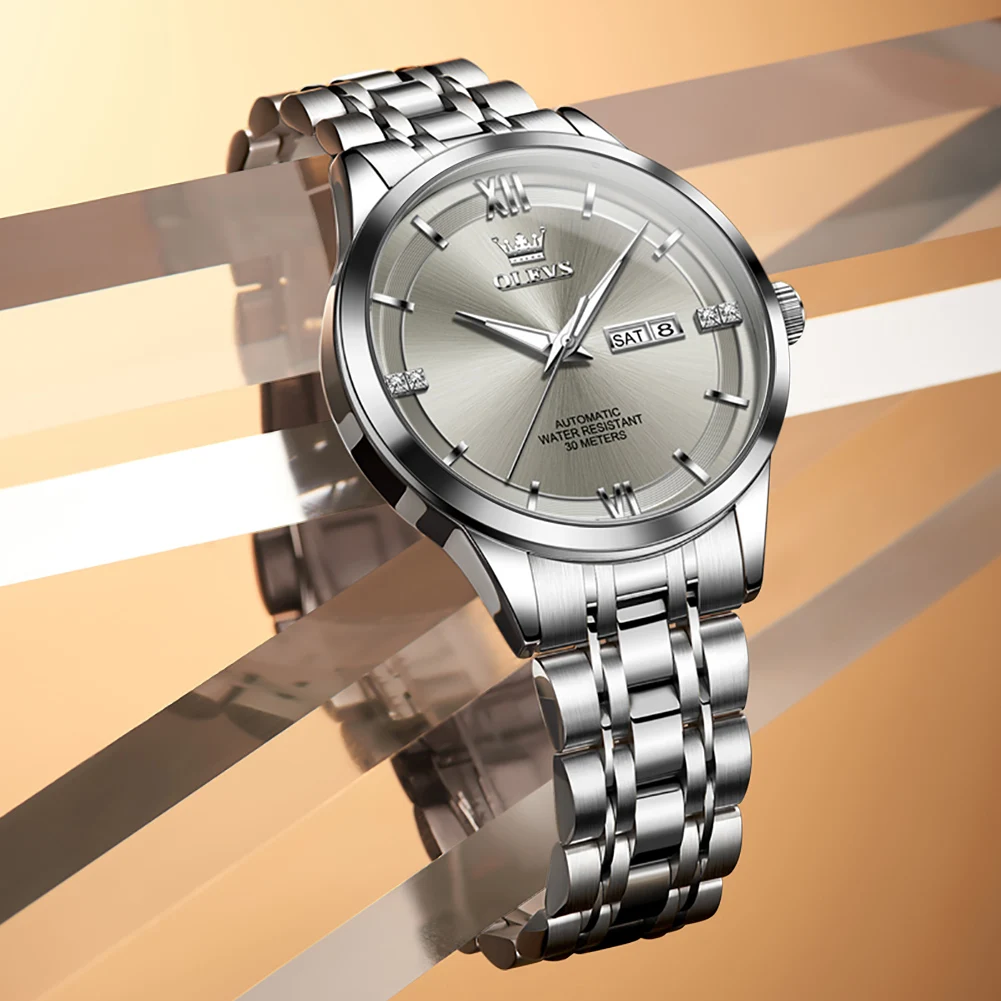 OLEVS Механические часы для мужчин Модные деловые спортивные аналоговые автоматические наручные часы с ремешком из нержавеющей стали Серебристо-серый циферблат
OLEVS Механические часы для мужчин Модные деловые спортивные аналоговые автоматические наручные часы с ремешком из нержавеющей стали Серебристо-серый циферблат