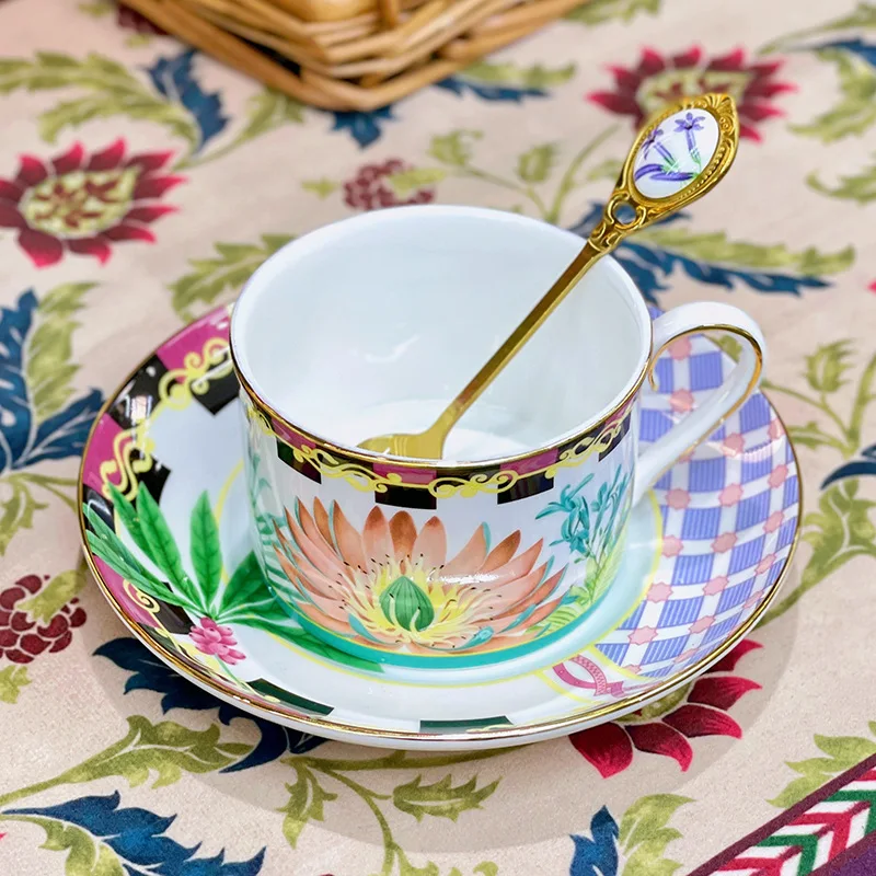 Light luxury bone china coffee cup saucer ceramic mug home breakfast cup retro afternoon tea set with gifts
Light luxury bone china coffee cup saucer ceramic mug home breakfast cup retro afternoon tea set with gifts