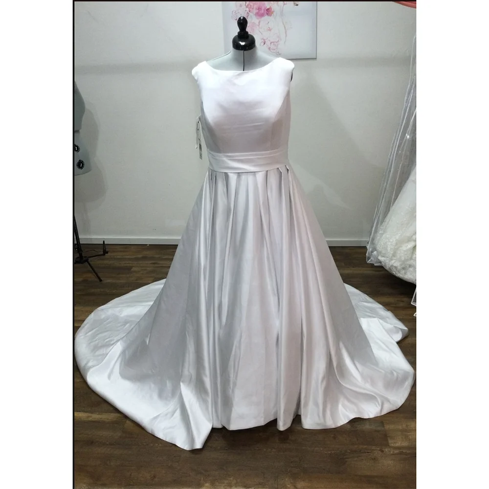 Customize Wedding Dress Connections Exclusively for Customers with Special Designs
Customize Wedding Dress Connections Exclusively for Customers with Special Designs