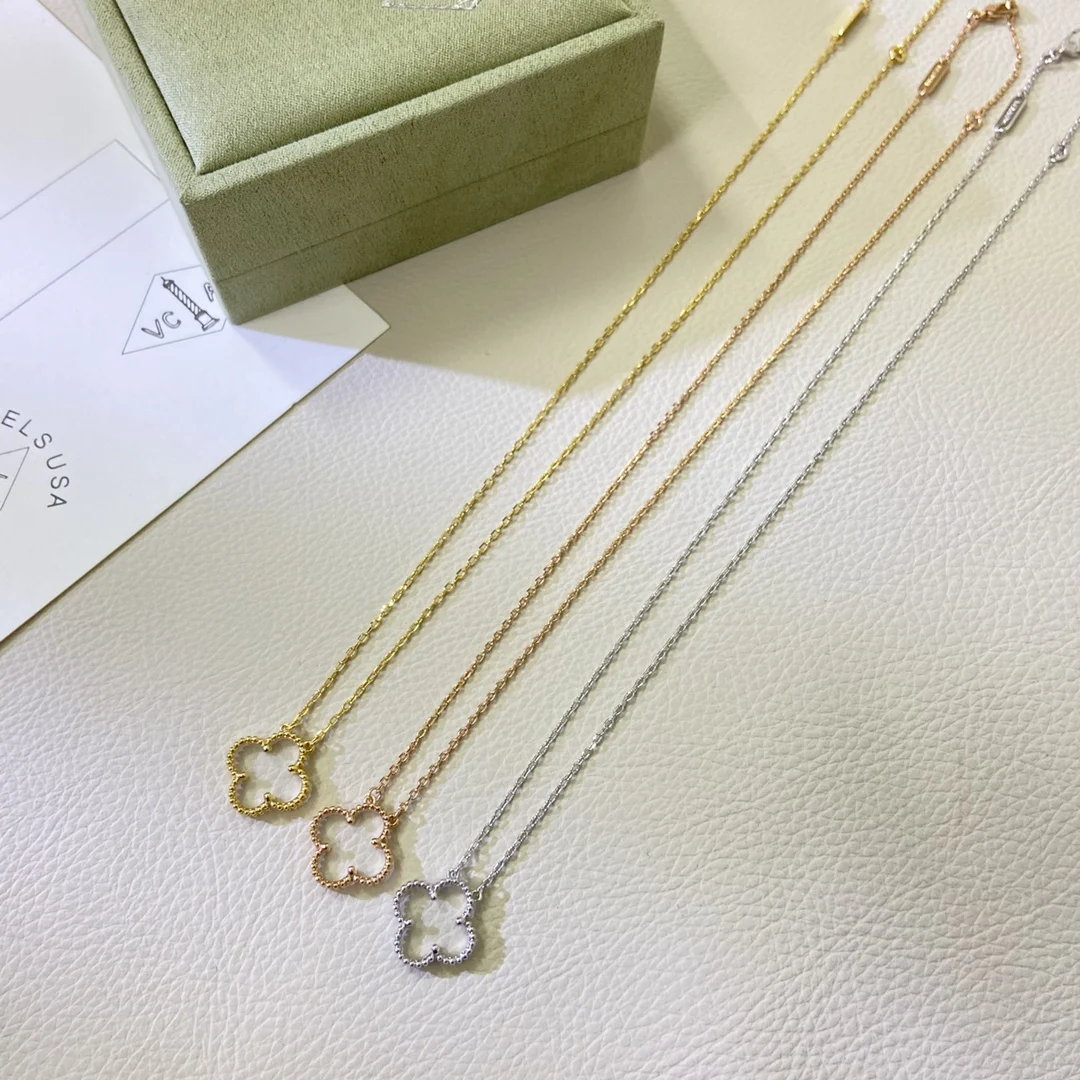 2025 New 925S White Crystal Clover Necklace Versatile, Fashionable, High Luxury Gift Essential
2025 New 925S White Crystal Clover Necklace Versatile, Fashionable, High Luxury Gift Essential