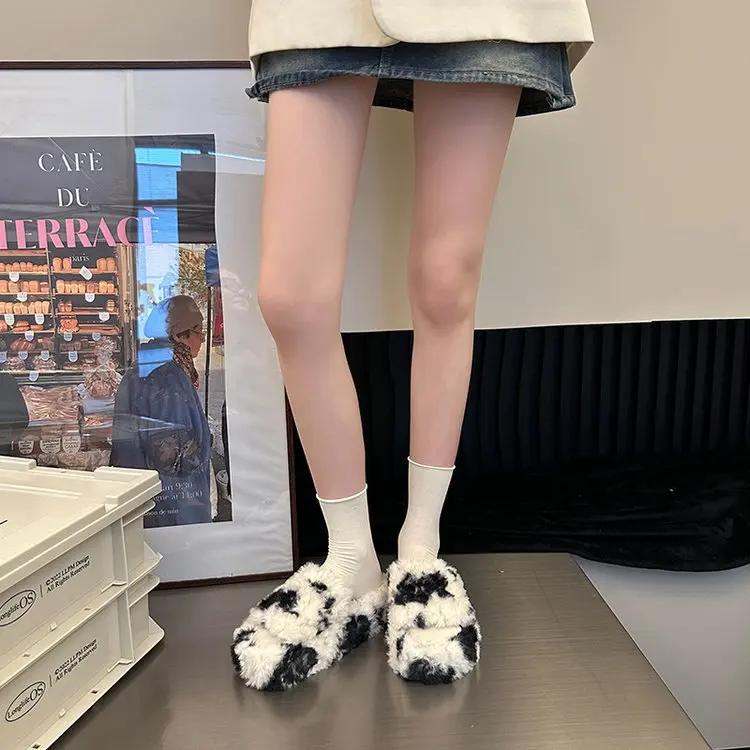 Cute Cow-Print Fleece Women's Slippers New Fashion Home Shoes Fall/Winter Style Home Cotton Slippers Non-Slip
Cute Cow-Print Fleece Women's Slippers New Fashion Home Shoes Fall/Winter Style Home Cotton Slippers Non-Slip